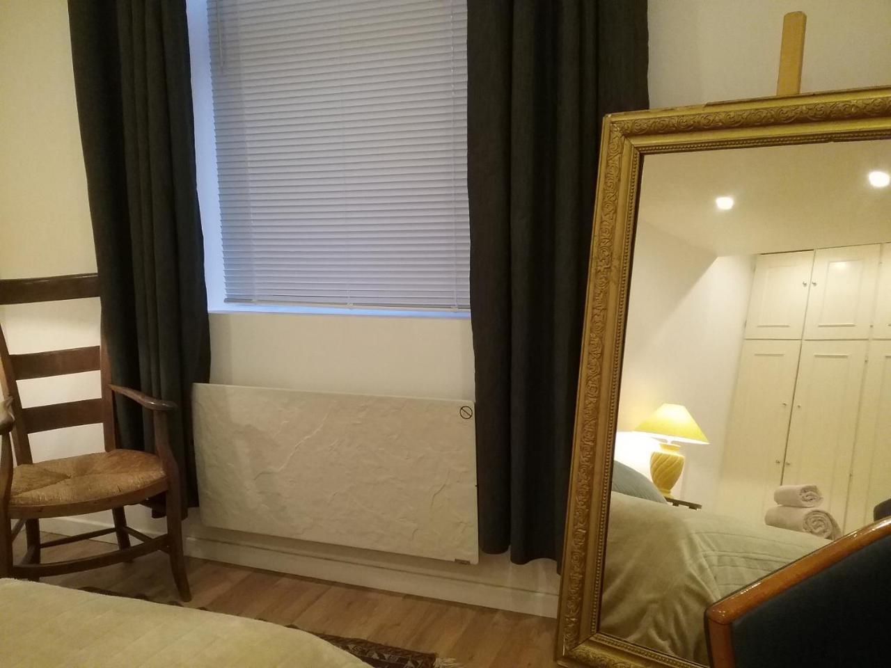 La Pepiniere Victoria Apartment